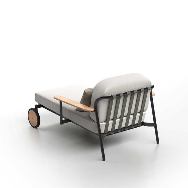 Lacus Lounger with Wheels