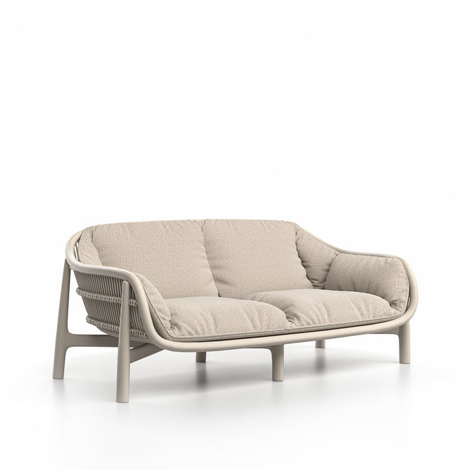 Serra Loveseat