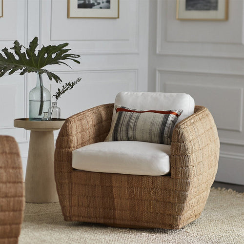 Ventura Swivel Lounge Chair, Natural