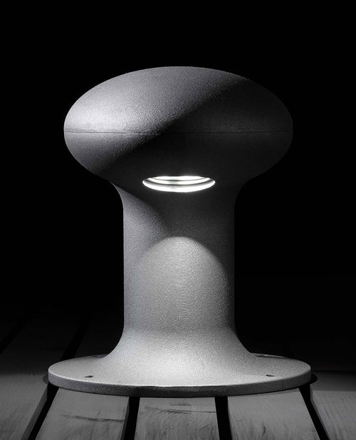 Bitta Bollard Light