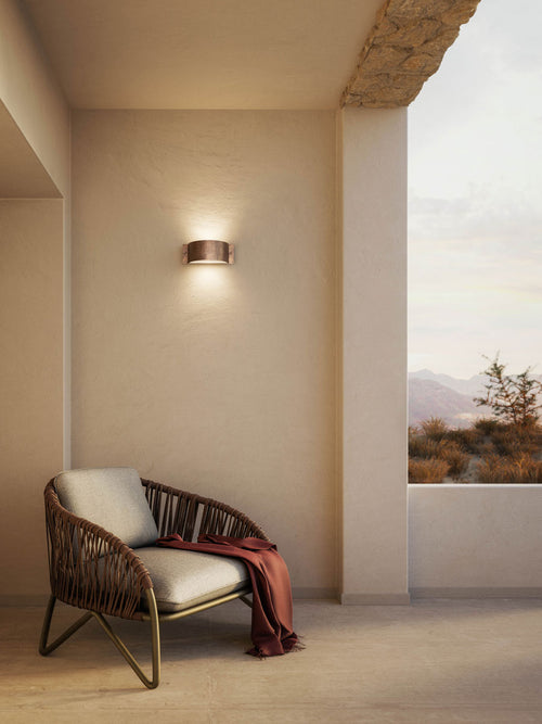 Decori Arc Wall Light