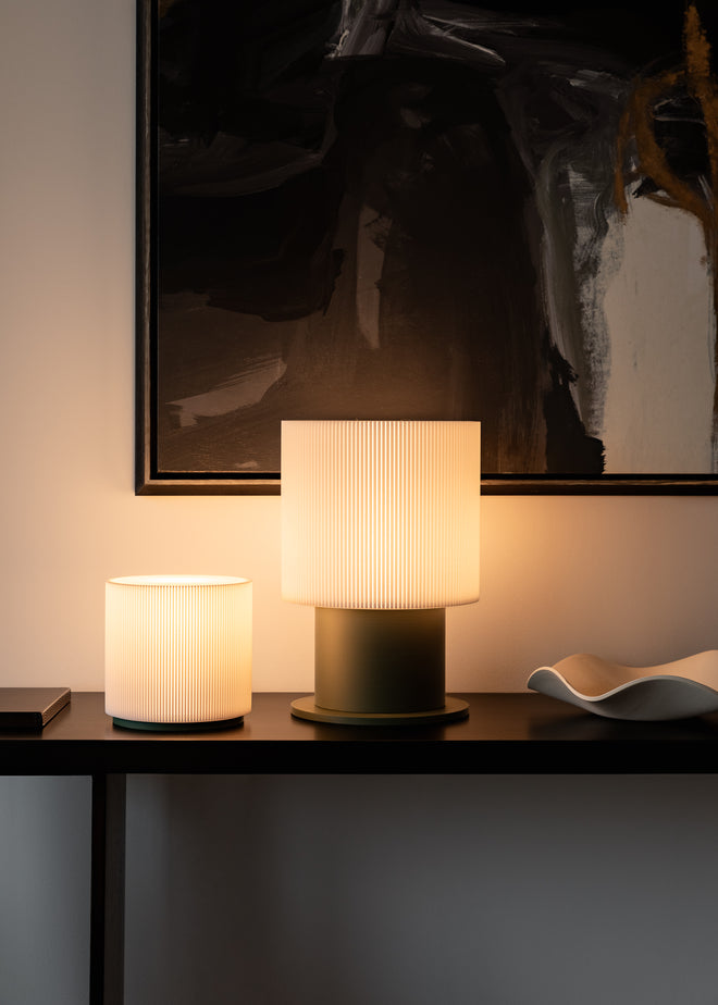 Ripple S Flow Medium Table Lamp