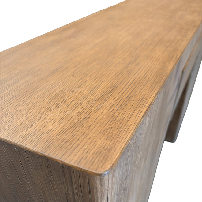 Chester Console