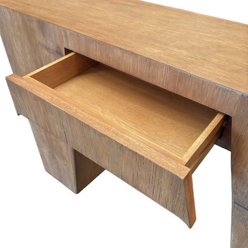 Chester Console