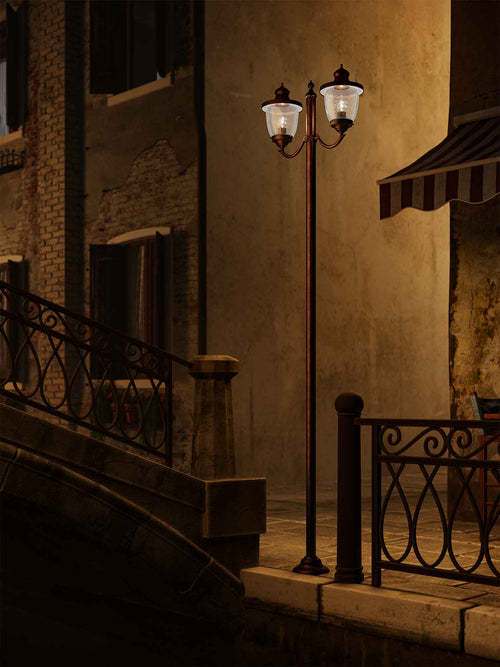 Venezia 2lt Post Light