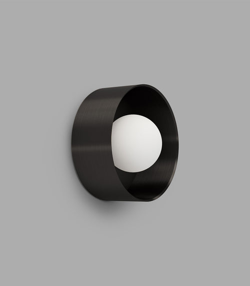 Orb Sur Large Wall Light